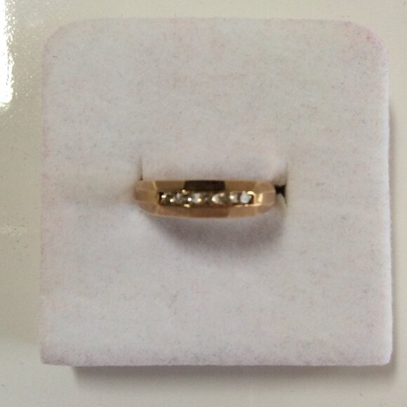 NWT STUNNING 10k GOLD & DIAMOND RING MSRP $650 - Picture 6 of 7